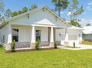 61 E Grizzly St, Freeport, FL 32439