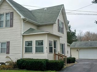 102 S Maple St, Durand, MI 48429