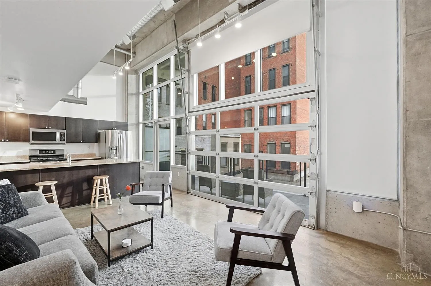 2 bed, 1066 sqft, $2,490 — Photo 2
