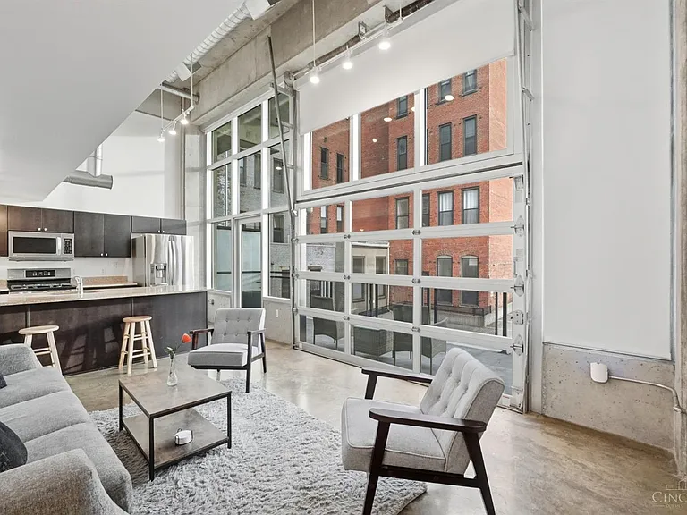 353 W 4th St #209 — Photo 2