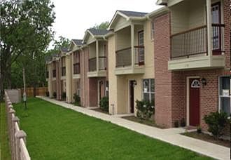 5th image of 231 Fairfax Ln
