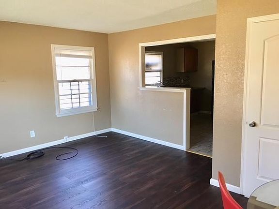 3rd image of 5725 Jackson Ave