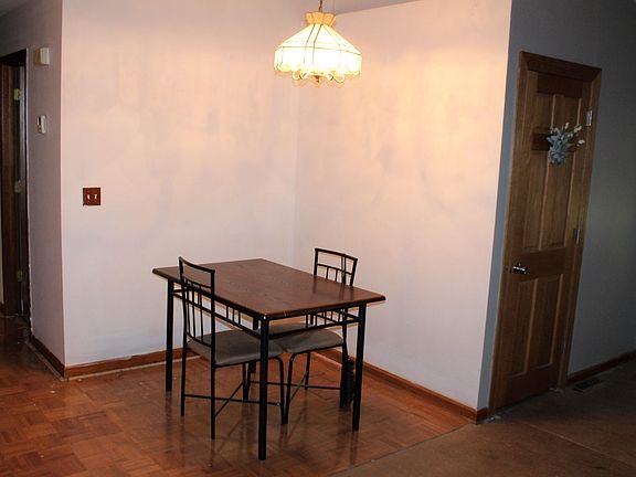 5th image of 229 Picadilly Dr SE