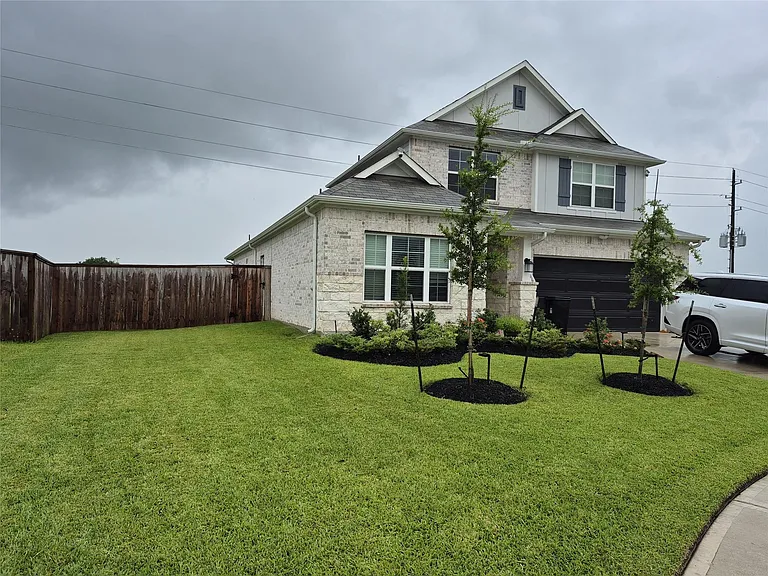2002 Flatland Dr — Photo 11