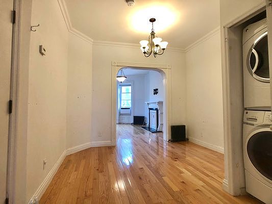 4th image of 579 Bergen St #2