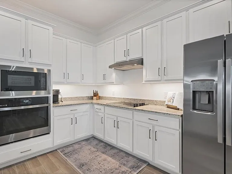 25228 Longmeadow Dr — Photo 11