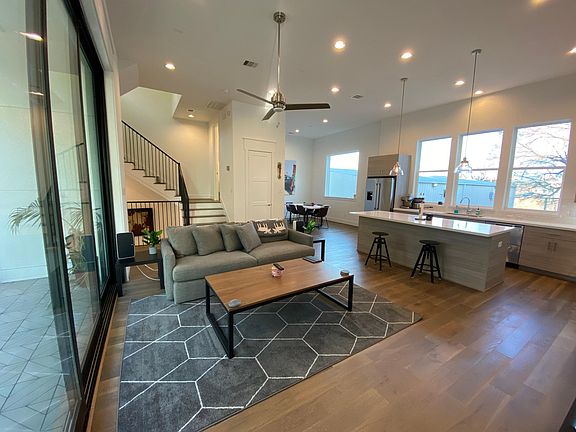 2nd floor living space