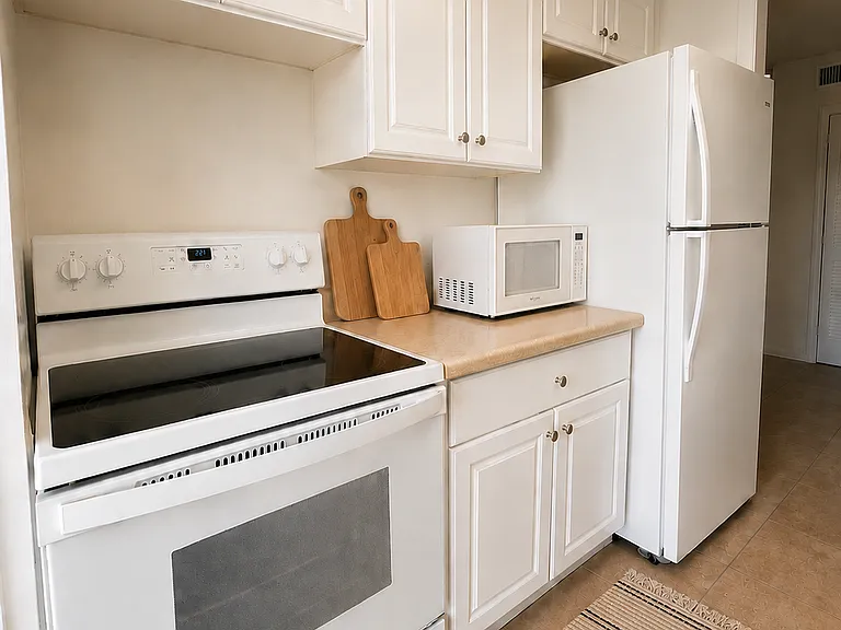 586 Azalea Ln #DALIA — Photo 4