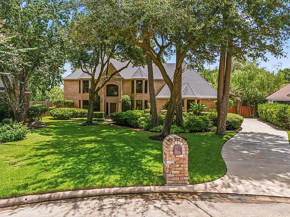 4th image of 18503 Cabaniss Cir