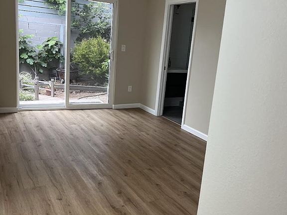 2nd image of 4051 W 58th Pl