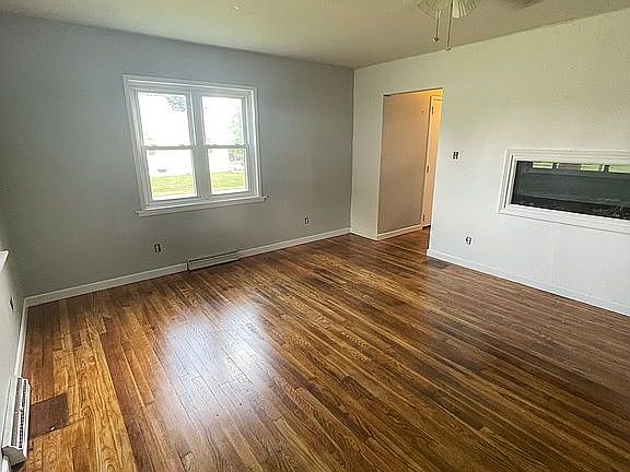2nd image of 330 Ohio Ave
