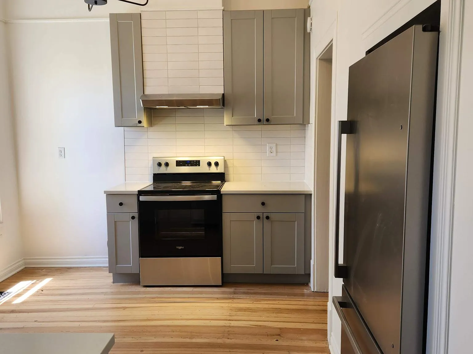 514 Harrison Ave — Photo 4