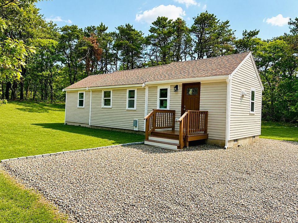 1st image of 95 Shore Road #8