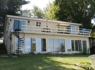 21706 121st St, Bristol, WI 53104