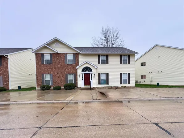 418 Cambridge Pl #1, Saint Peters, MO 63376