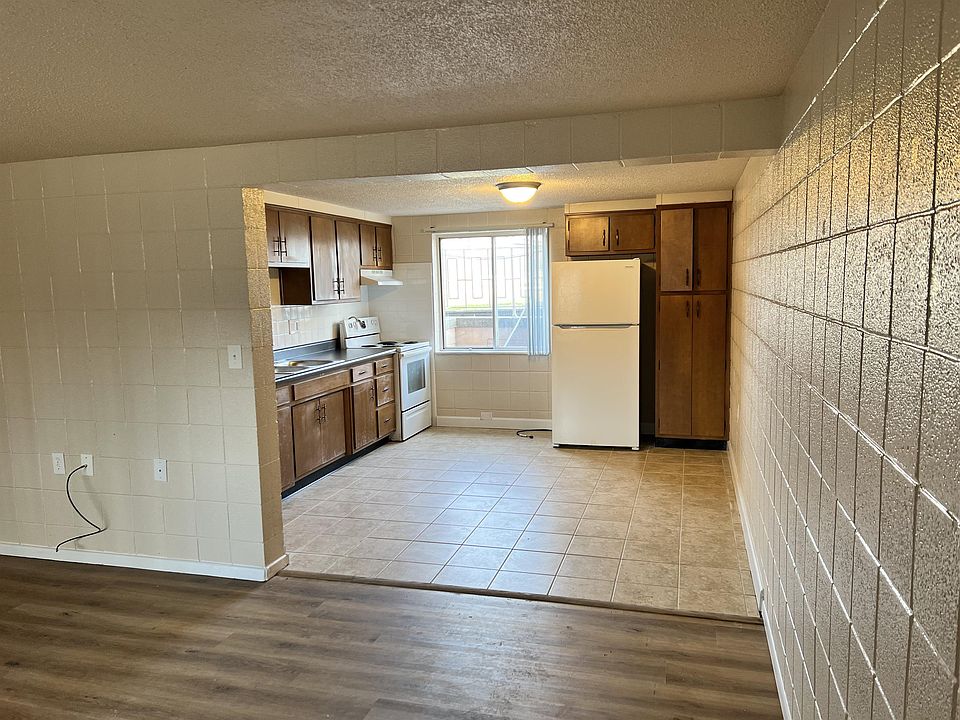 1st image of 1118 E Morton Ave #54