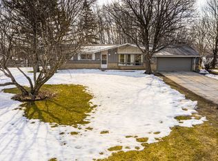 1084 S Main St, Saukville, WI 53080