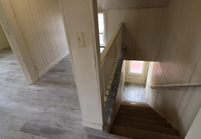 423 Draper St #1/2 — Photo 2