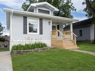 504 W 2nd St S, Newton, IA 50208