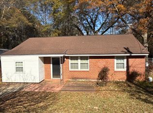 738 Glenn Dr, Forest Park, GA