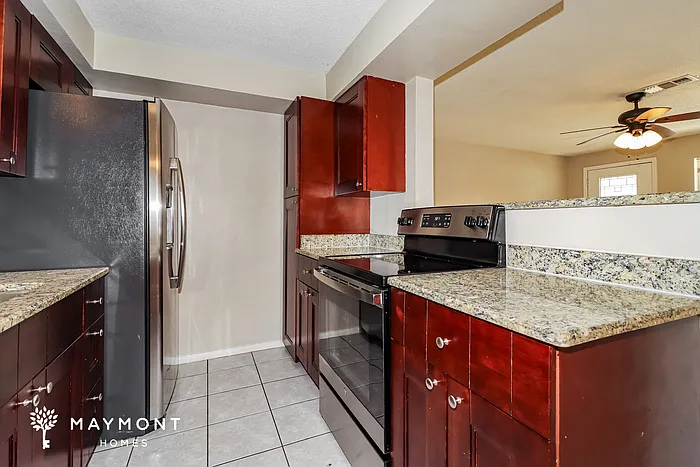 1588 Eunice Ln — Photo 9