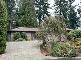 16518 NE 2nd Pl, Bellevue, WA 98008