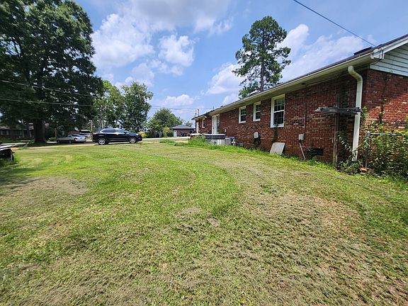 4th image of 2307 Barnesdale Way