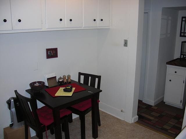 2nd image of 25 Hill St