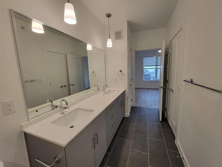 4801 Springdale Rd #2211 — Photo 14