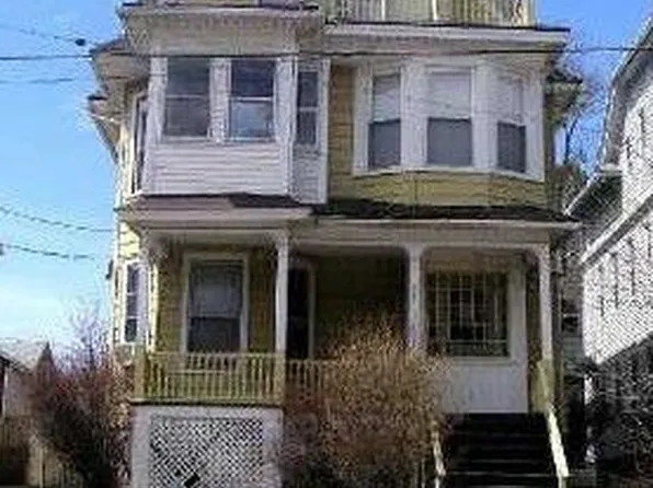 273 Cooke St, Waterbury, CT 06710