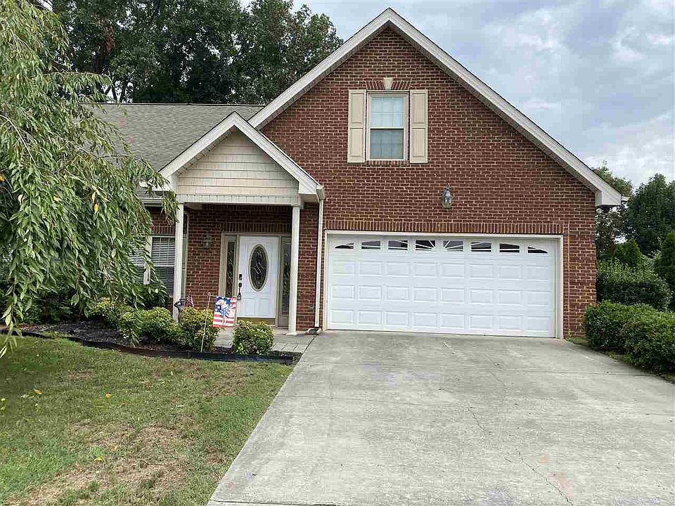 1st image of 427 Lochmere Dr