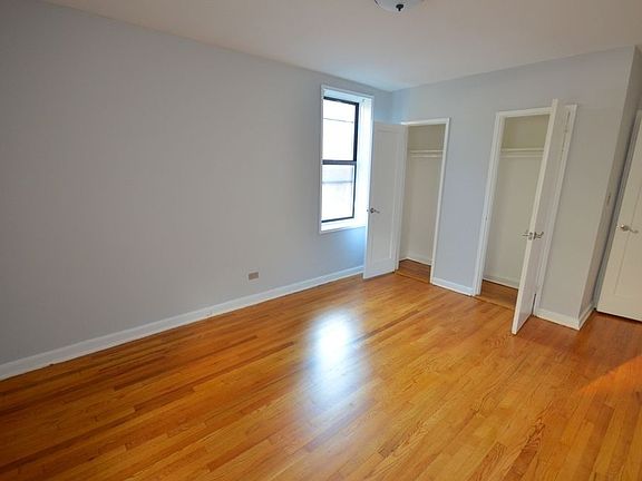 5th image of 4720 40th St APT 2E