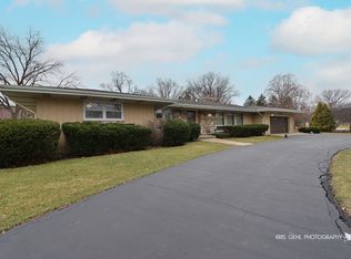 20W371 Diversey Ave, Addison, IL 60101