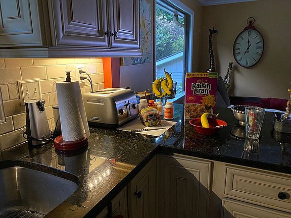 4th image of 3812 Allsborough Dr