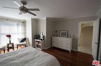 3rd image of 245 Hollister Ave APT D