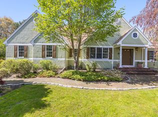 34 Longshank Cir, East Falmouth, MA 02536