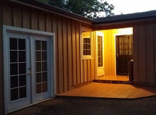 401 Burnham Rd, Oak View, CA 93022