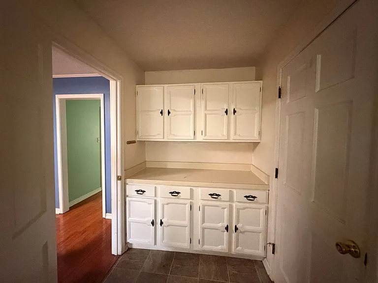 319 Tanglewood Dr — Photo 8