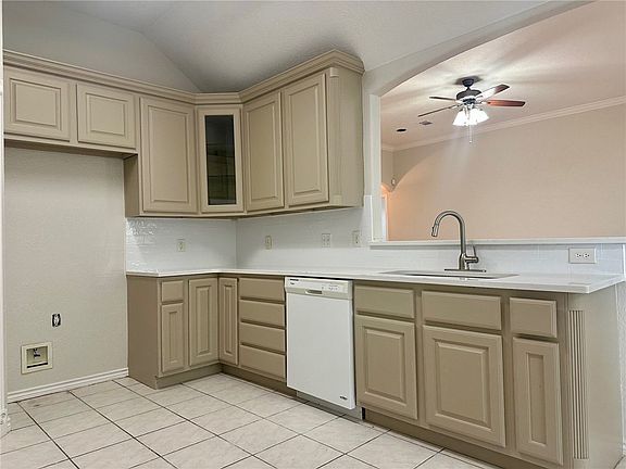 5th image of 4203 Camber Ct