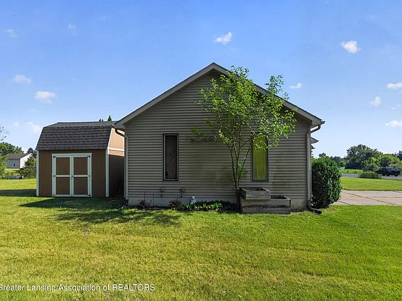 4th image of 6072 N Canal Rd