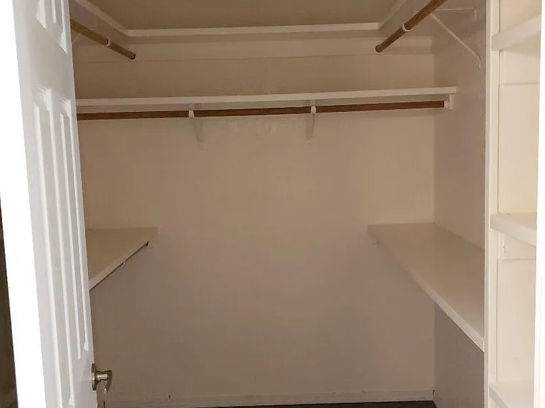 Walk in closet