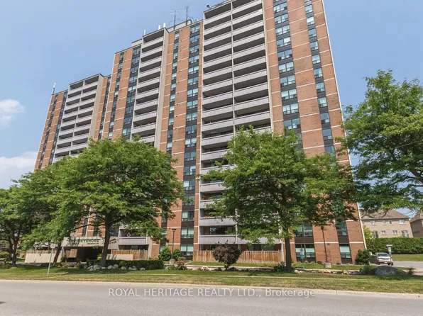 1210 Radom St #1710, Pickering, ON L1W 2Z3