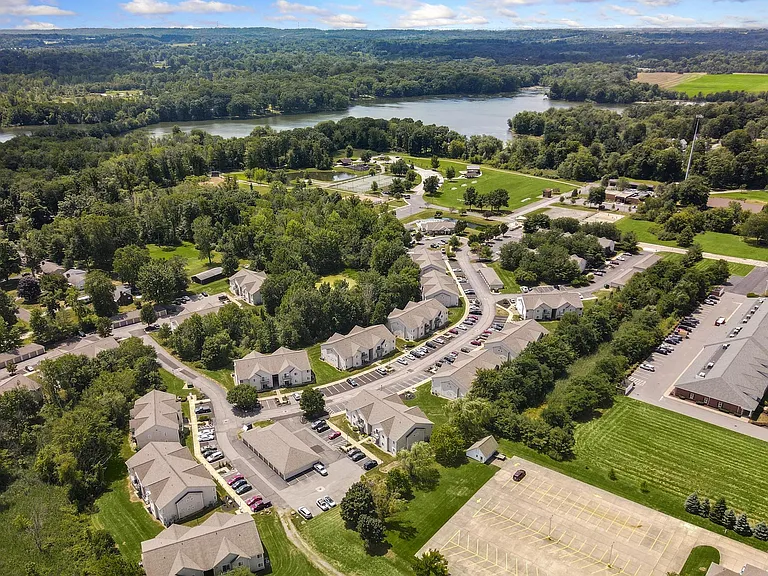 Columbia Woods Apartments Property Overview