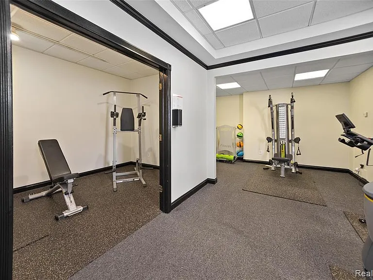 Building gym