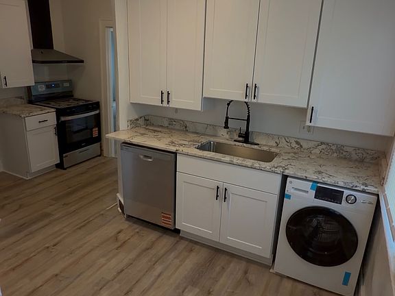 2nd image of 1642 Belmar Rd #2