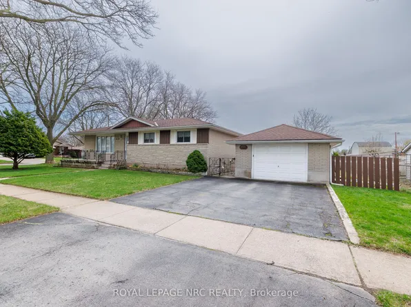 6536 Cropp St, Niagara Falls, ON L2E 5J7