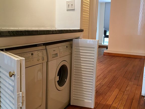 5th image of 162 Christopher St APT 2