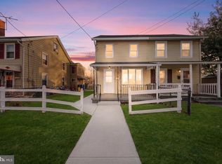 810 W 2nd St, Florence, NJ 08518