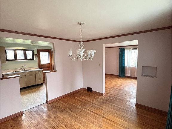 5th image of 1114 Cascade Dr