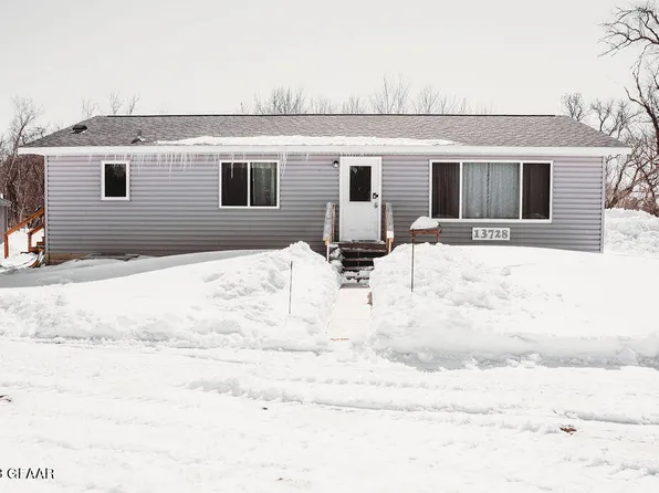 13728 Highway 5, Cavalier, ND 58220